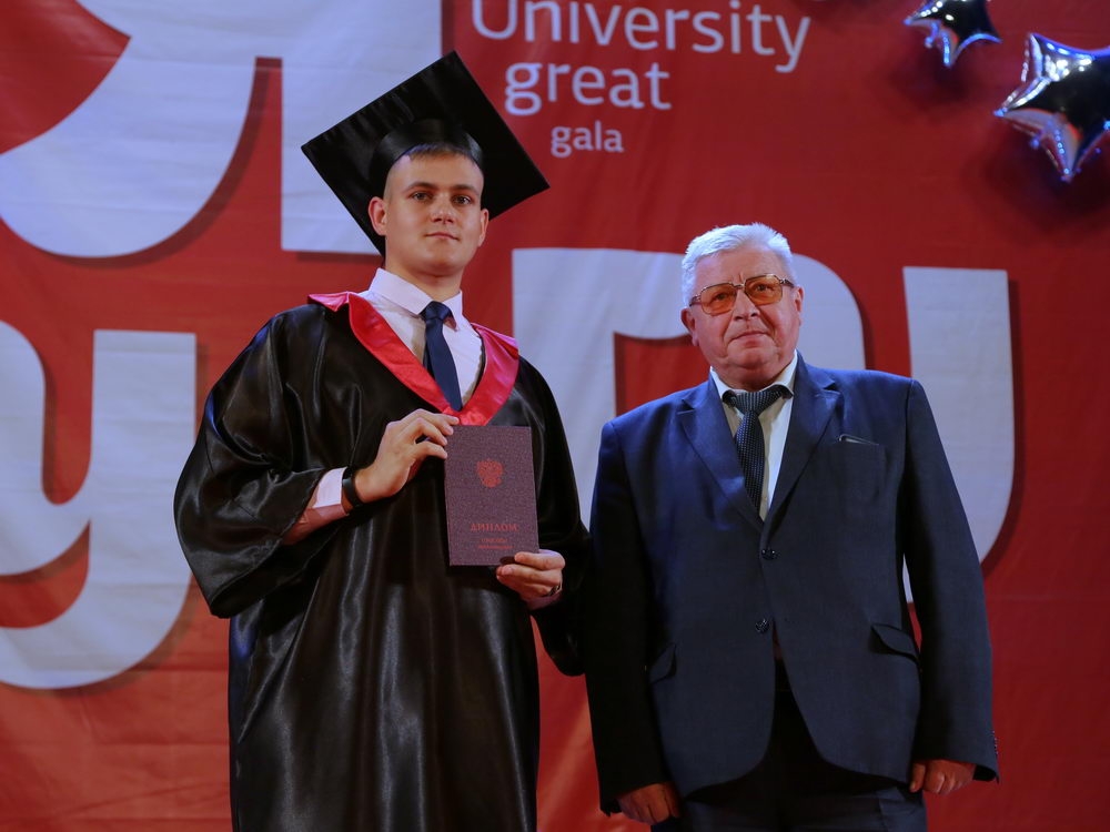 «Вы нужны родному краю! Вам всегда рады на наших, тульских предприятиях»