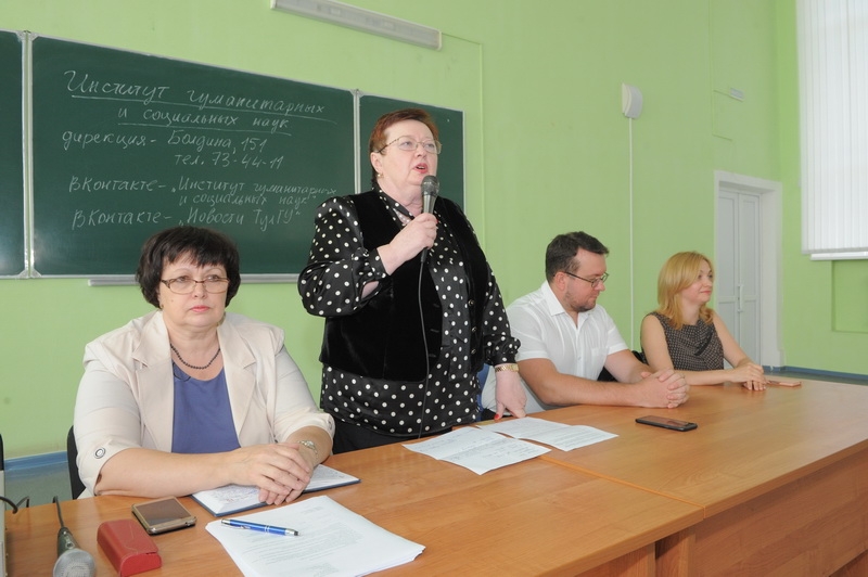 Переводить видеоигры, помогать людям и говорить правду