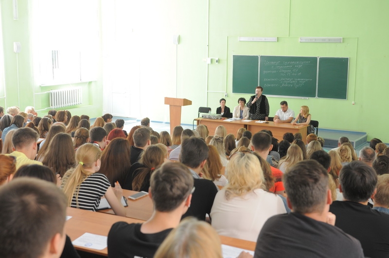 Переводить видеоигры, помогать людям и говорить правду