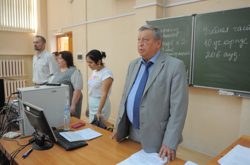 Когда в душе живёт желание помогать людям  