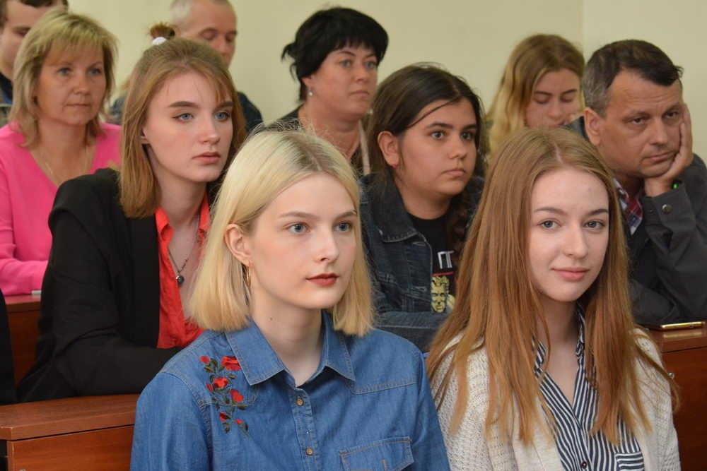 Их манит спорт, туризм влечёт и педагогика зовёт