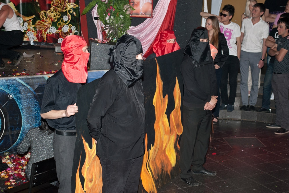 Трижды три равно победа