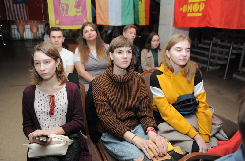 Атланты лингвистики