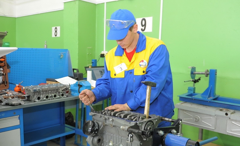 Профессионалы: молодые и настоящие