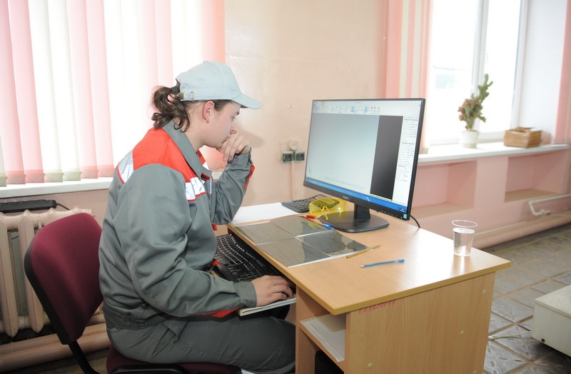 Профессионалы: молодые и настоящие