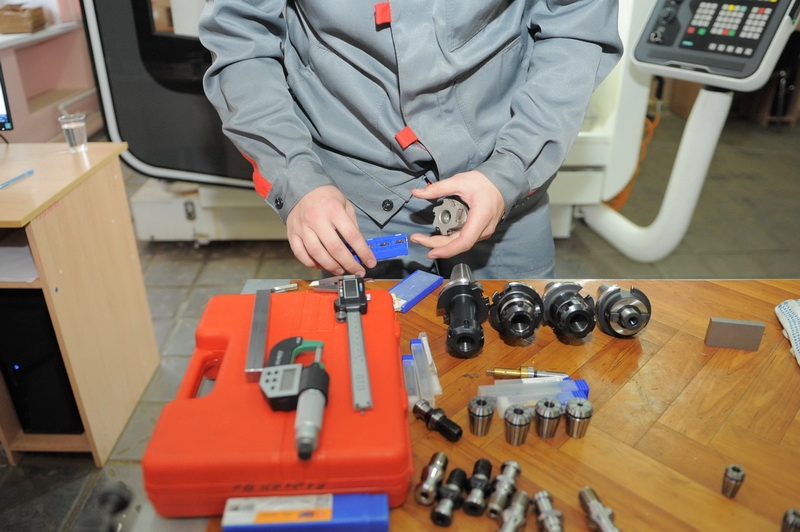 Профессионалы: молодые и настоящие