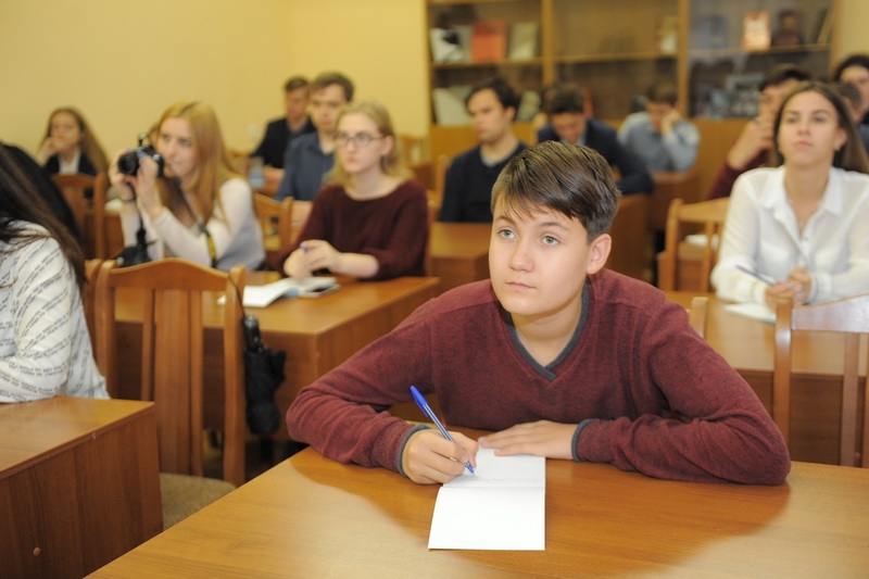 Школа тех, кто идёт впереди