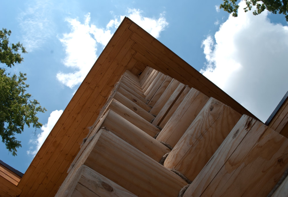 Продолжаются работы по возведению Храма