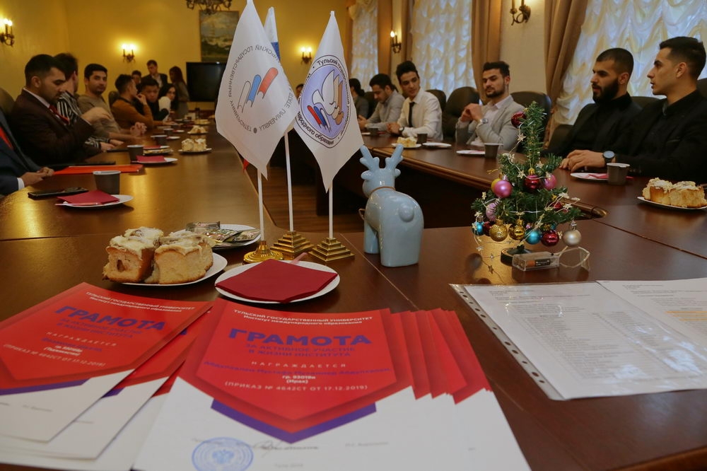 Чай с ароматом дружбы и взаимопонимания