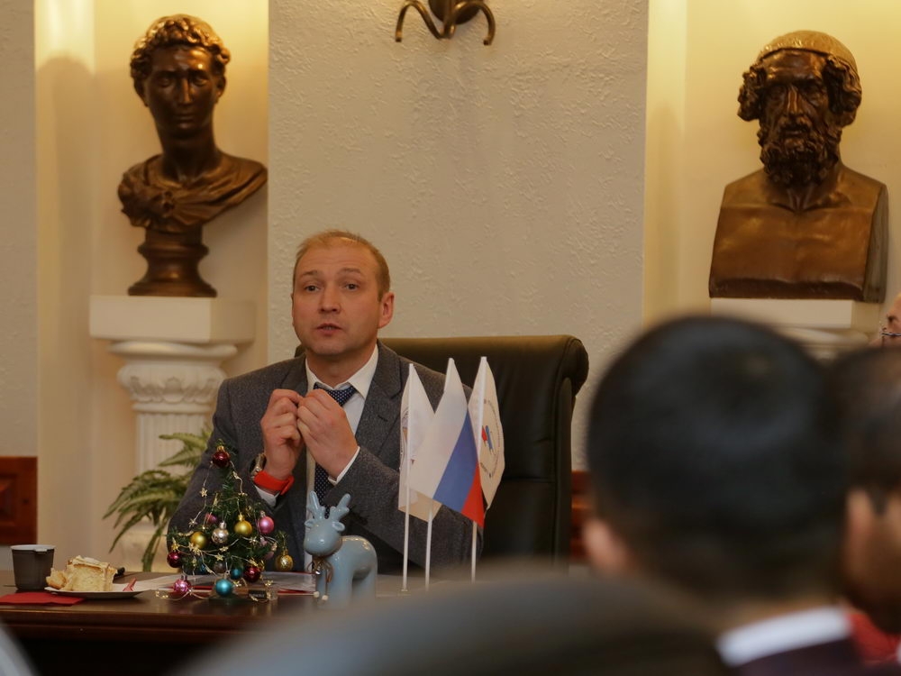 Чай с ароматом дружбы и взаимопонимания