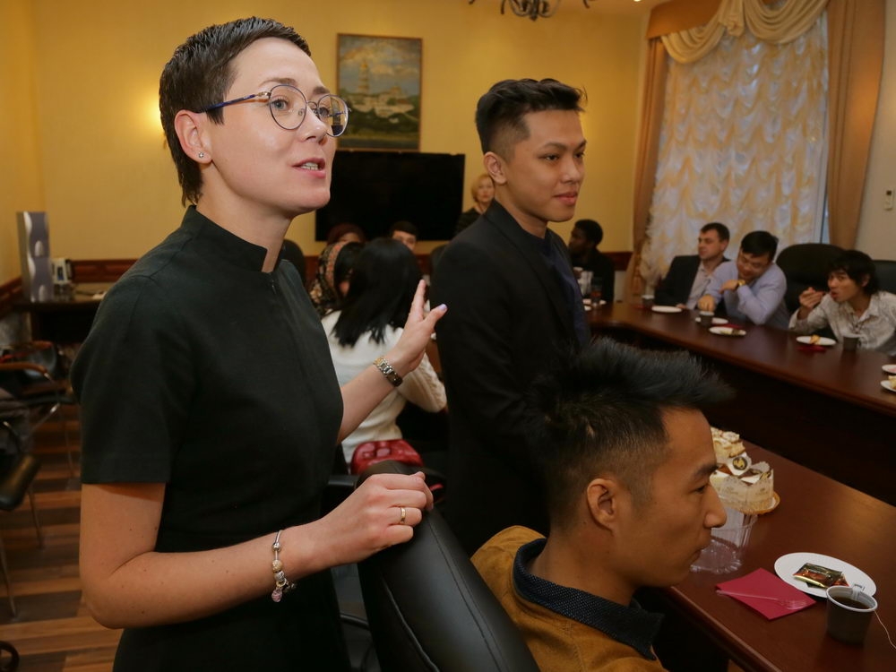 Чай с ароматом дружбы и взаимопонимания