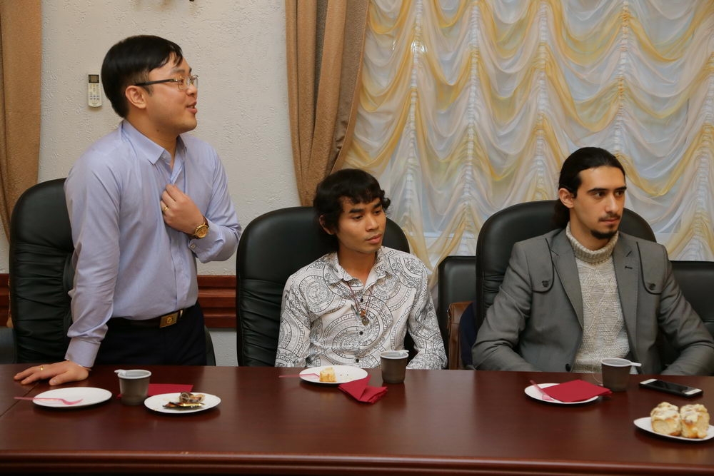 Чай с ароматом дружбы и взаимопонимания