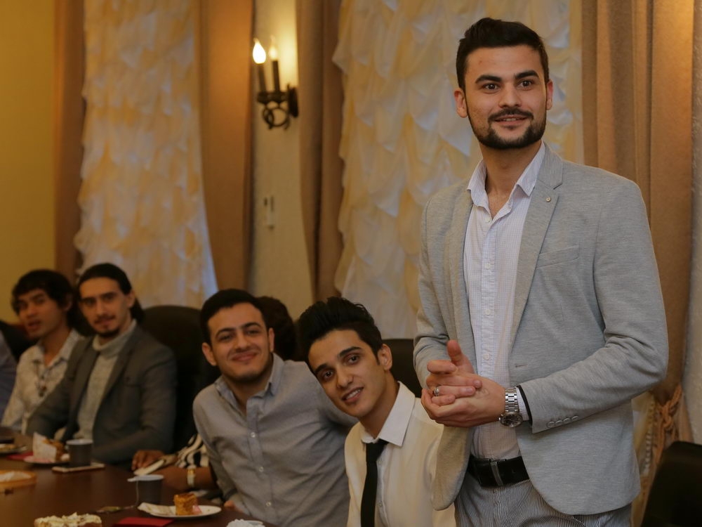 Чай с ароматом дружбы и взаимопонимания