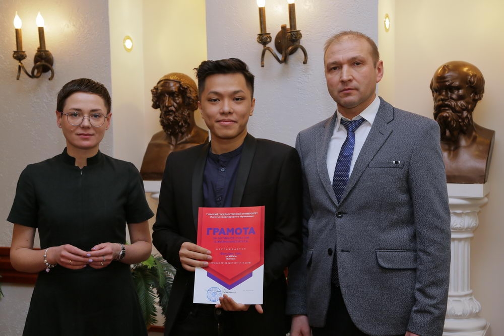 Чай с ароматом дружбы и взаимопонимания