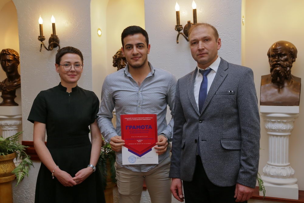 Чай с ароматом дружбы и взаимопонимания