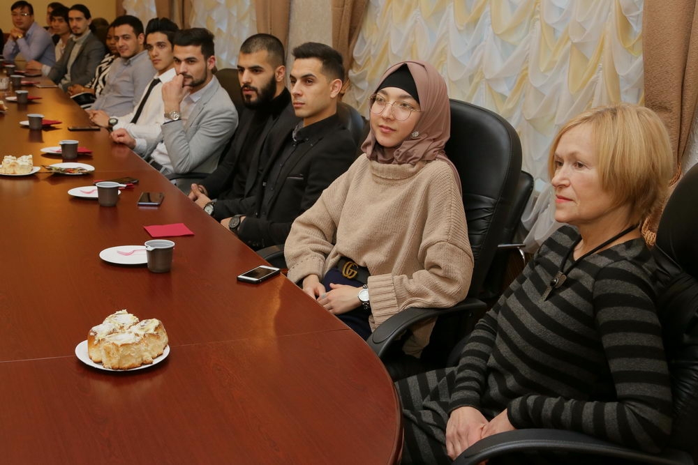 Чай с ароматом дружбы и взаимопонимания