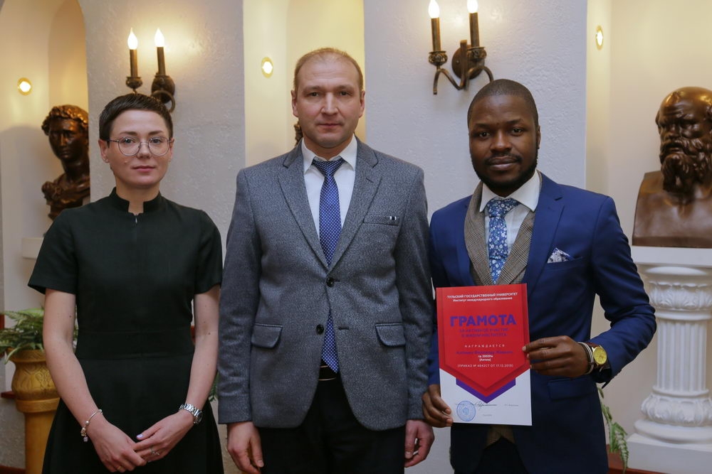 Чай с ароматом дружбы и взаимопонимания