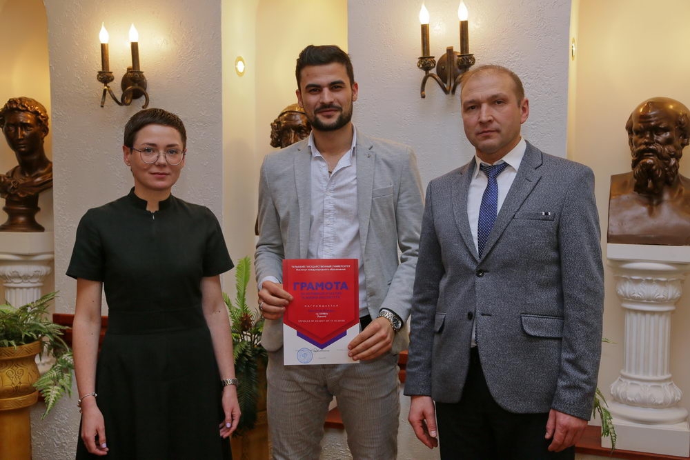 Чай с ароматом дружбы и взаимопонимания