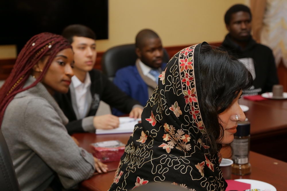 Чай с ароматом дружбы и взаимопонимания