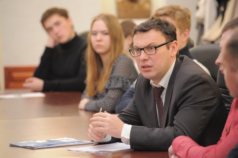 Следы в интернете — самые заметные