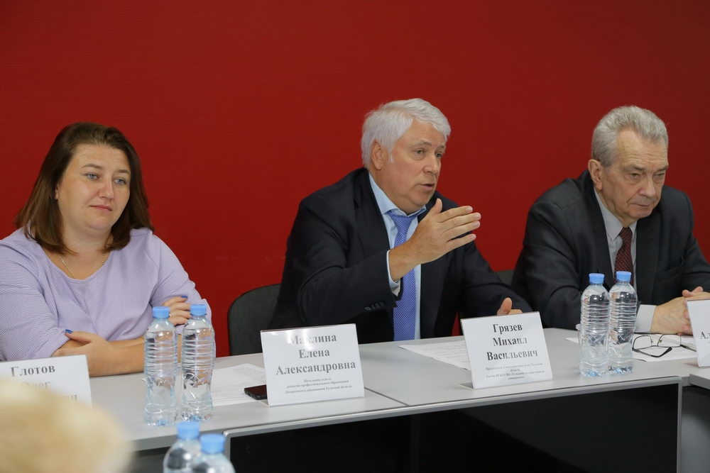 Образовательному процессу — модернизация. Выпускникам — трудоустройство. 