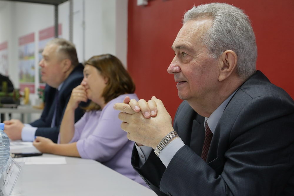 Образовательному процессу — модернизация. Выпускникам — трудоустройство. 