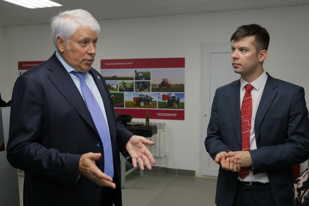 Образовательному процессу — модернизация. Выпускникам — трудоустройство. 