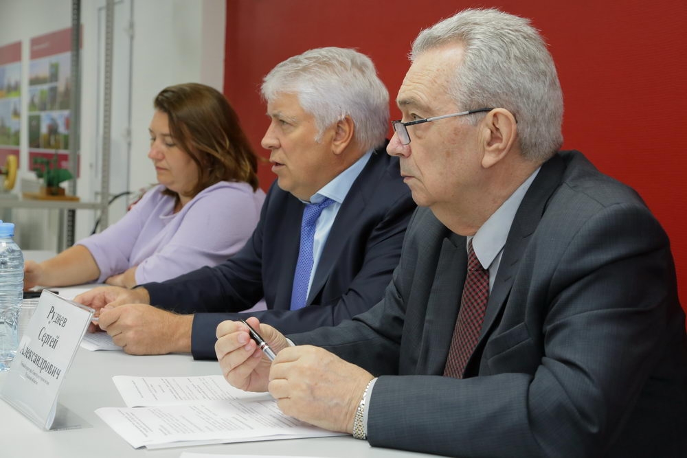 Образовательному процессу — модернизация. Выпускникам — трудоустройство. 