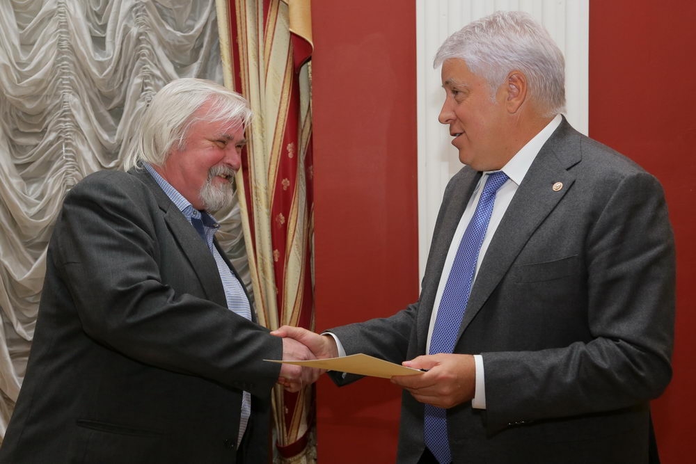 Награды за заслуги и труд