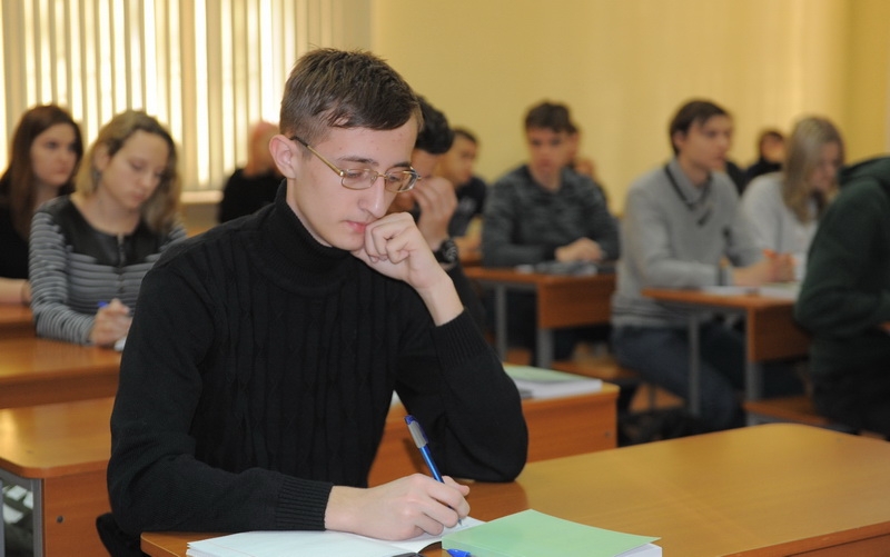 Старшеклассники, готовьтесь к экзамену по физике в ТулГУ!     