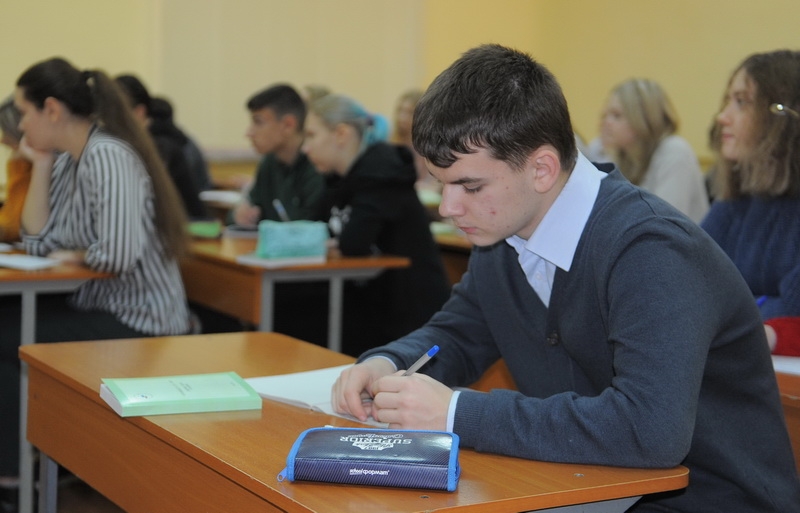 Старшеклассники, готовьтесь к экзамену по физике в ТулГУ!     