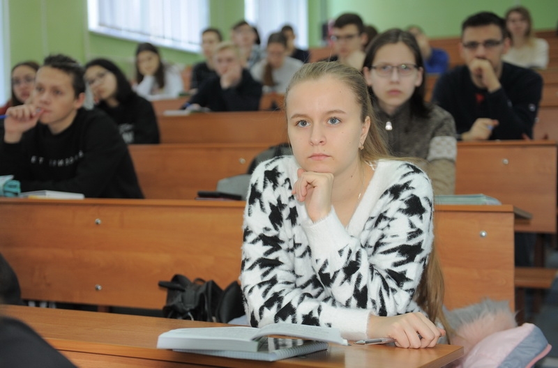 Старшеклассники, готовьтесь к экзамену по физике в ТулГУ!     