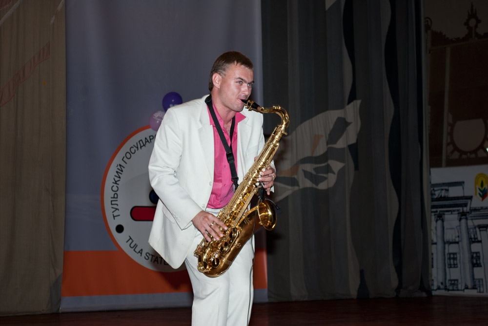 Расставание редко бывает без слез...