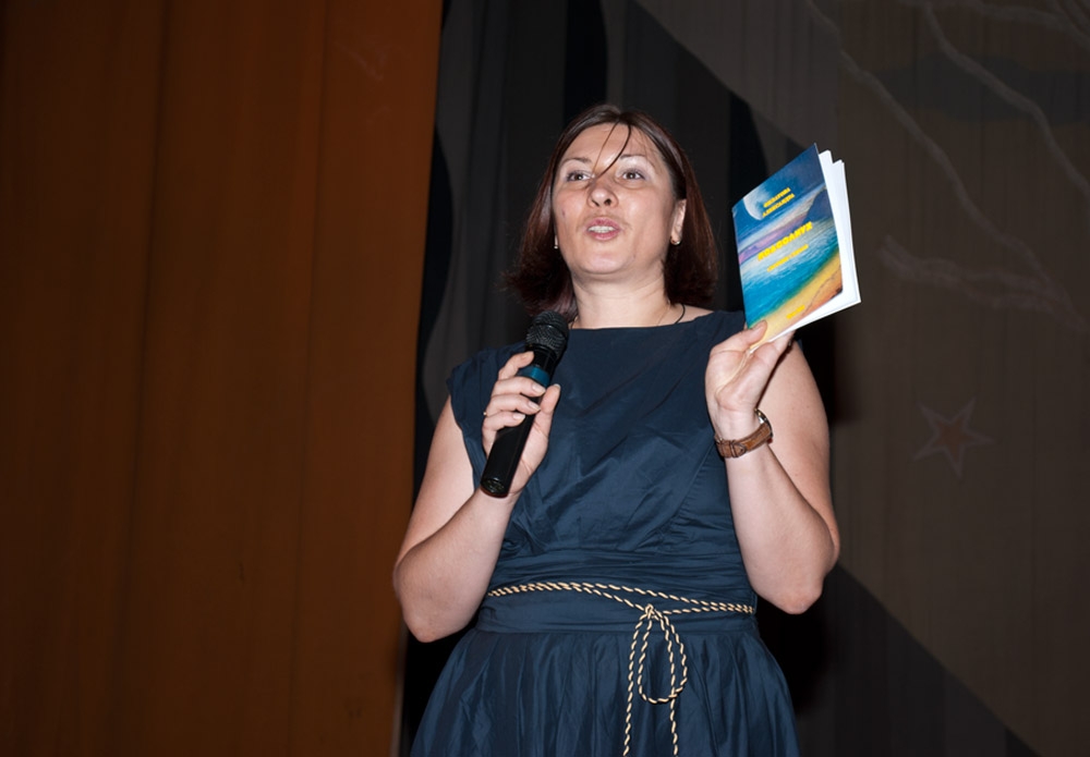 Расставание редко бывает без слез...