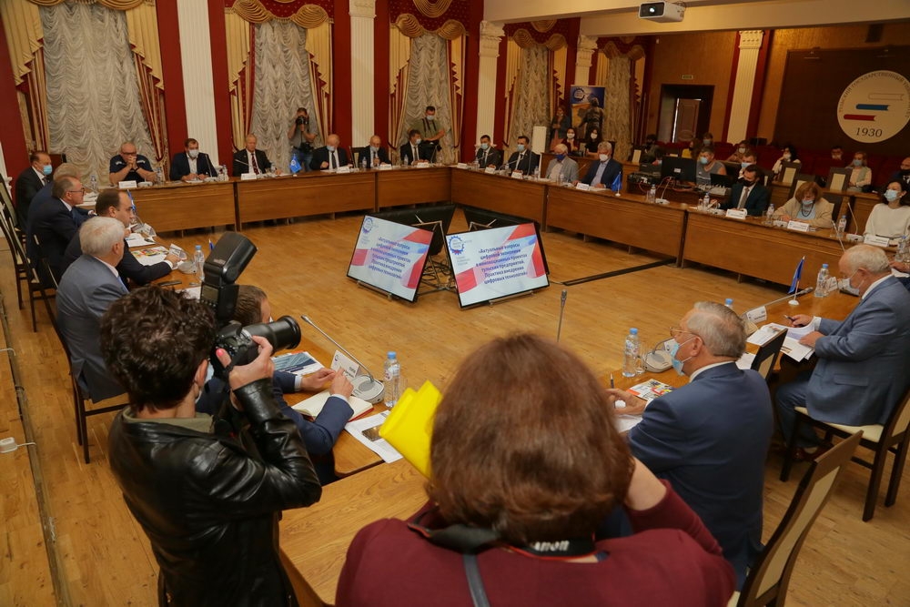 О «цифре» в образовании и промышленности