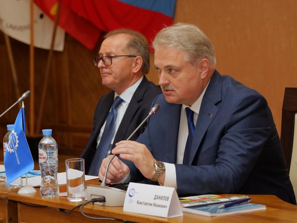 О «цифре» в образовании и промышленности