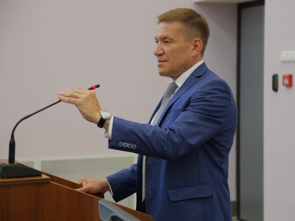 Сохранить истории немеркнущую память!