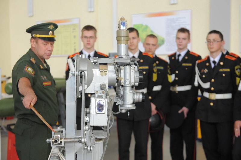 Из кадетов — в студенты и курсанты    