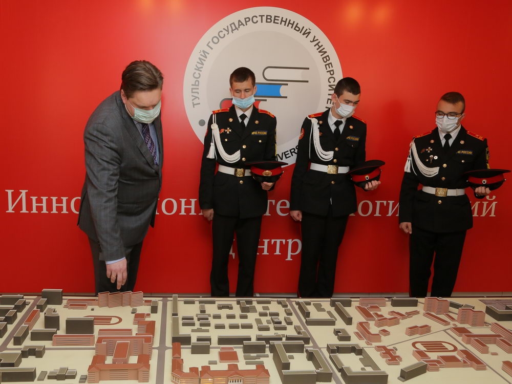 Из кадетов — в студенты и курсанты    