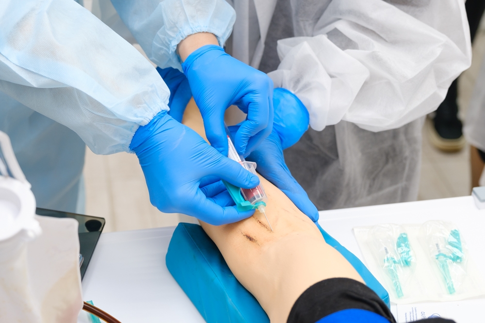  Быть готовыми помогать людям