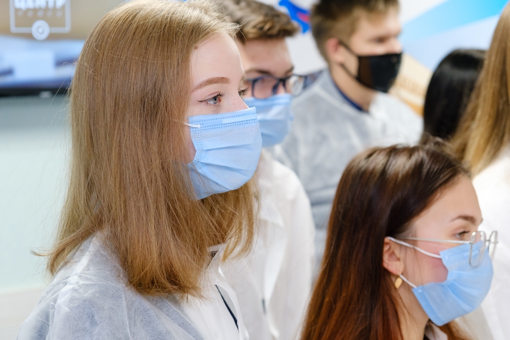  Быть готовыми помогать людям