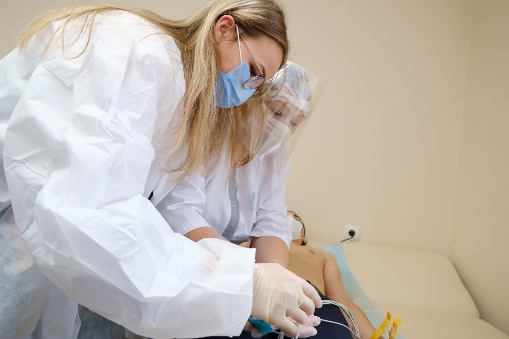  Быть готовыми помогать людям