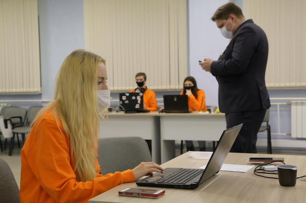 Решить задачу