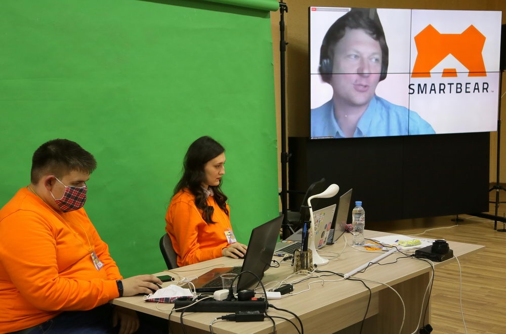 Накодили и хакнули