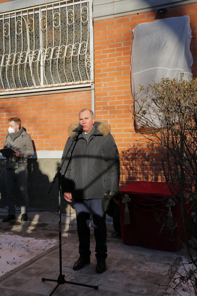 Памяти светлого и яркого человека 