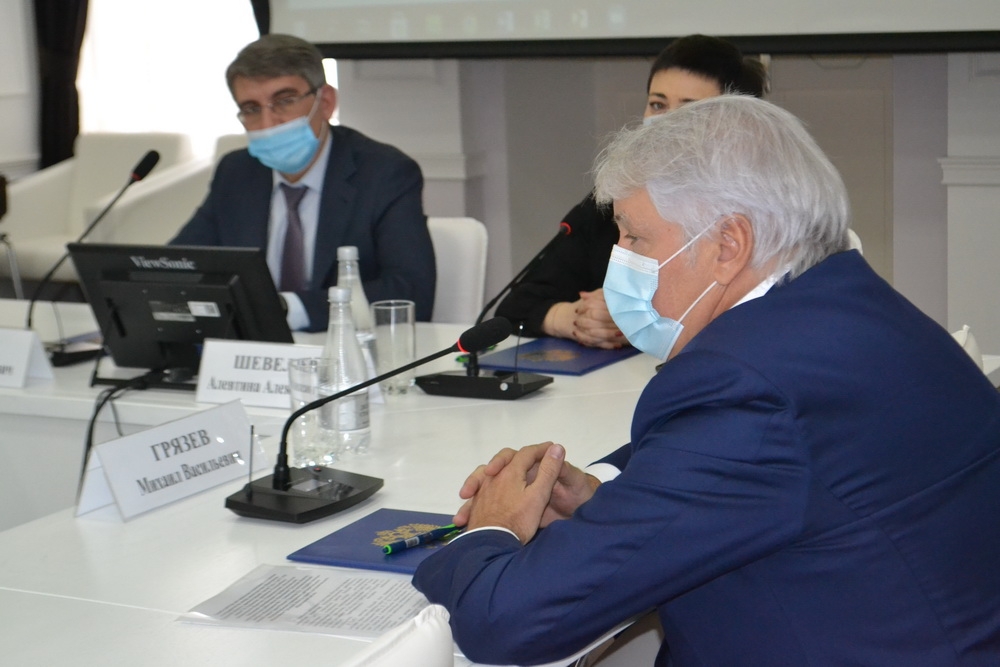 «ФинансУМ» научит считать и думать