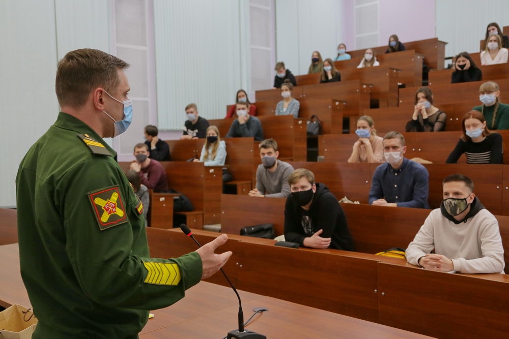 Служба по контракту, или Построй свою карьеру в армии