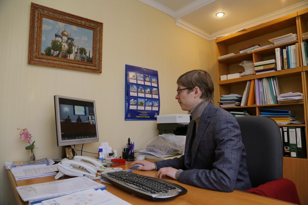 Теология в информационной политике вуза