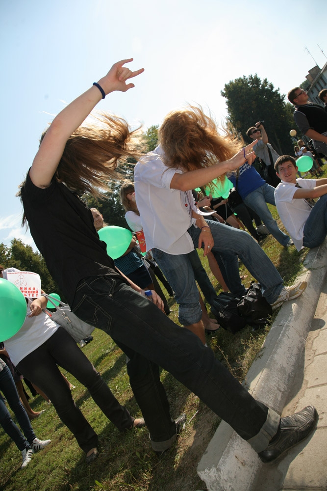 Перваки зажигают! И не только они