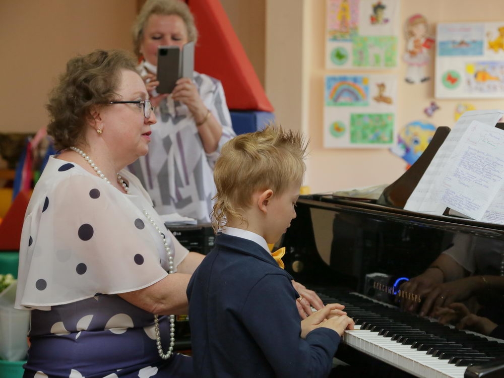 Жалко расставаться с любимым детским садом          